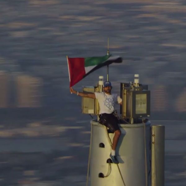 Sheikh Hamdan celebrates Expo from the top of Burj Khalifa