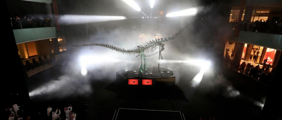 Dinosaur in Dubai Mall