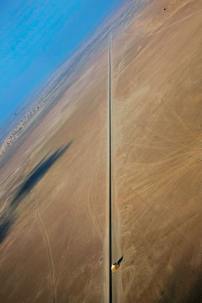 Pictures of Dubai desert from the sky