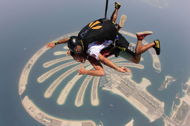 Skydive Dubai - pictures and video