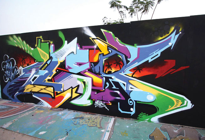 Has One - graffiti in Dubai