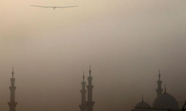 Solar Impulse over Sheikh Zayed Grand Mosque