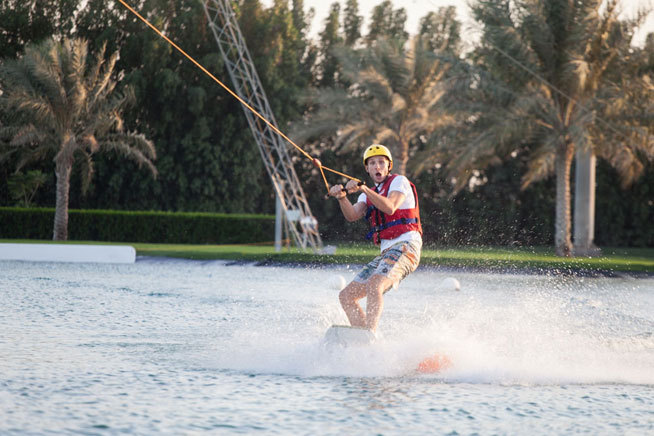 Cableboarding - extreme watersports in Abu Dhabi