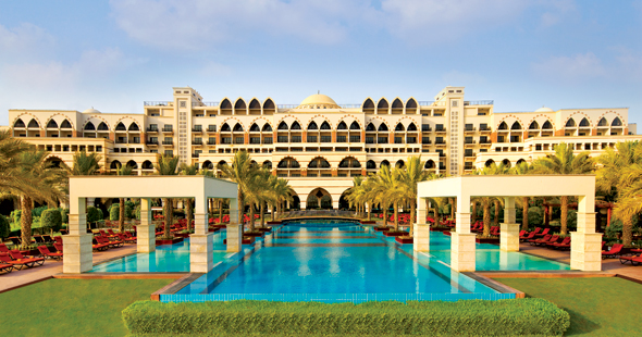 Zabeel_Saray_-_Hotel_exterior_daylight_swimming_pool_
