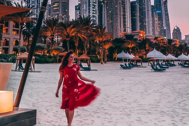 16 of the best beach bars in Dubai for sundowners - Things To Do in Dubai - - Chandeliers in Dubai, UAE