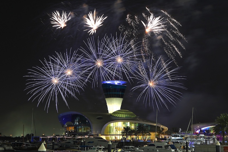 things to do in Abu Dhabi Eid Al Fitr fireworks