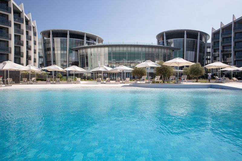 Jumeirah-at-Saadiyat-Island-Resort-Pool-View