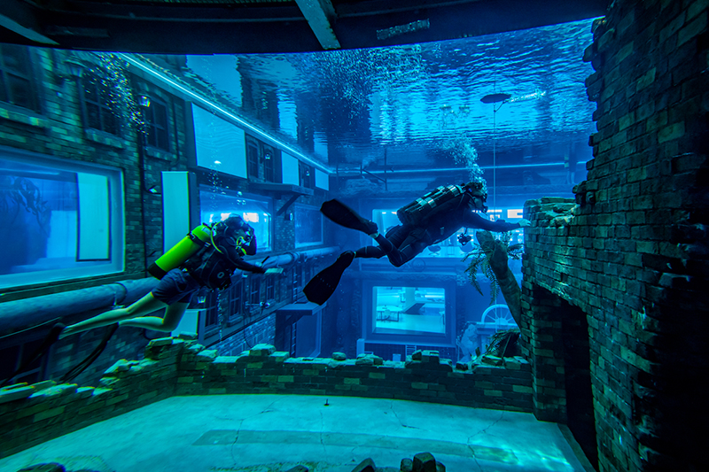 Deep Dive Dubai indoor activities in dubai
