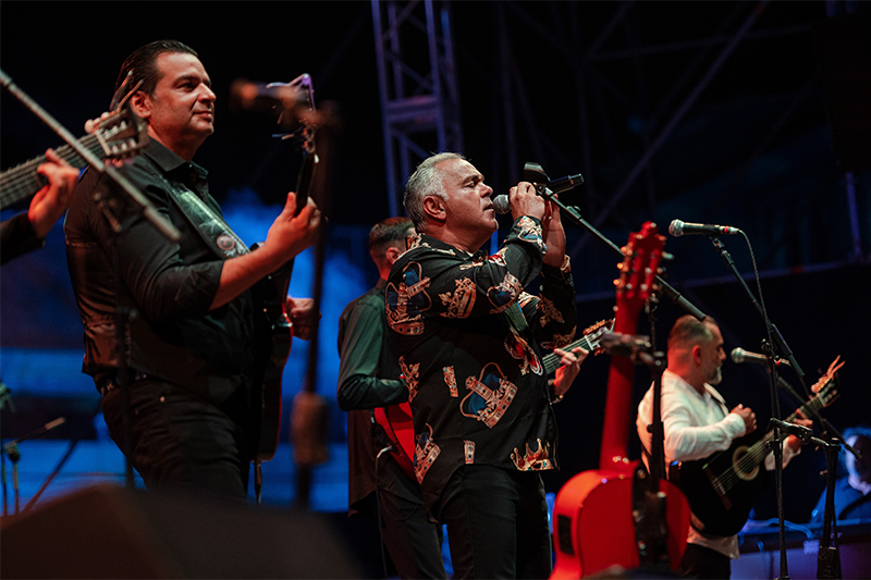 Gipsy Kings By Andre Reyes - Iconica Sevilla Fest 2021