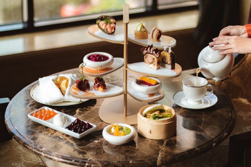 things to do in abu dhabi - Afternoon tea