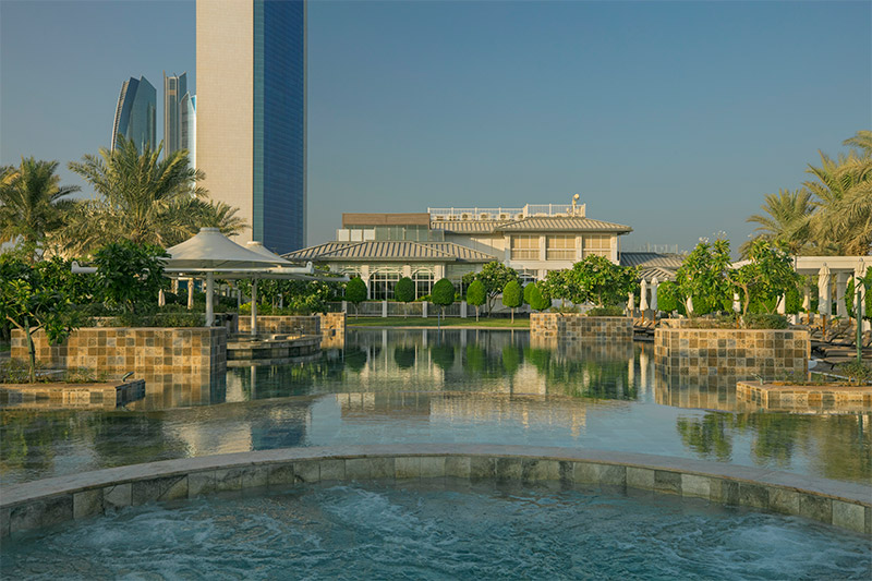 st regis pool 