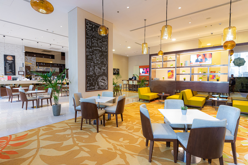 Courtyard-by-Marriott-Fifth-Street-Cafe_Interior-1