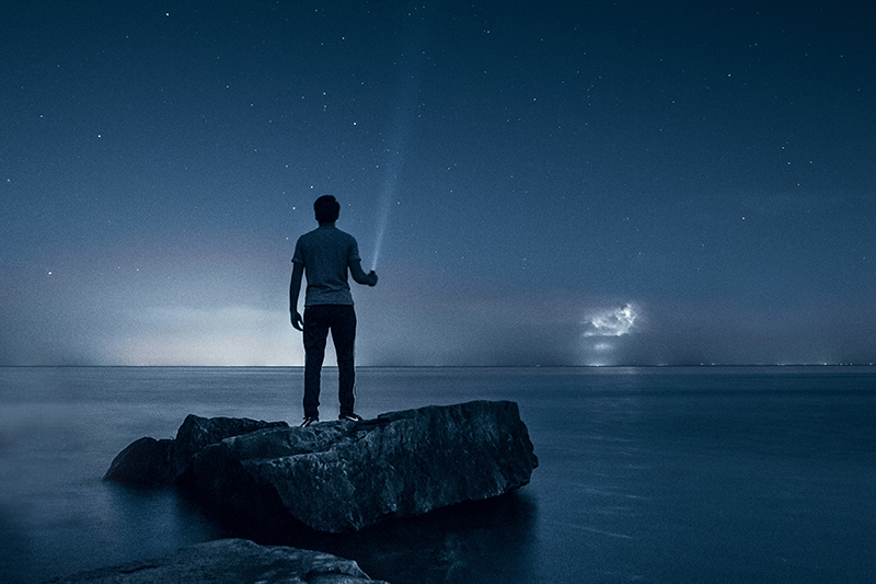 Unsplash Meteor Showers UAE