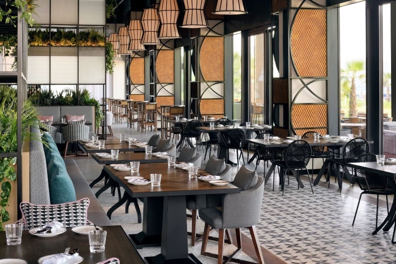 boons movenpick al marjan