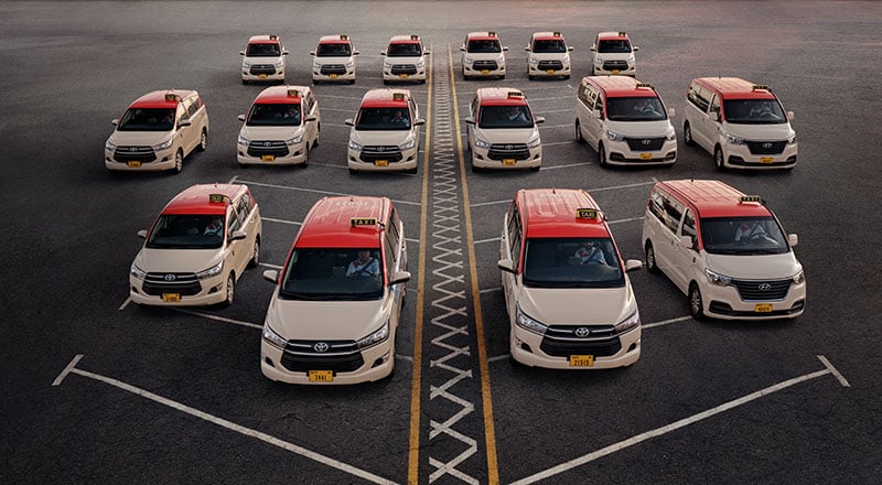 Dubai taxi featured